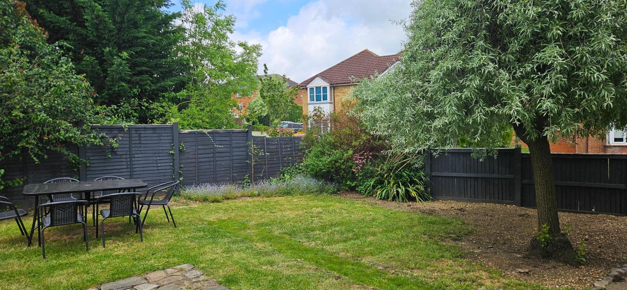 Potter'S Escape-Walking Distance From The Studios! Abbots Langley Exterior foto